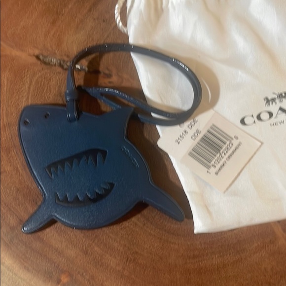 Coach Shark Bag Charm - Picture 6 of 7